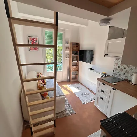 The Cozy Corner Of Amelie *