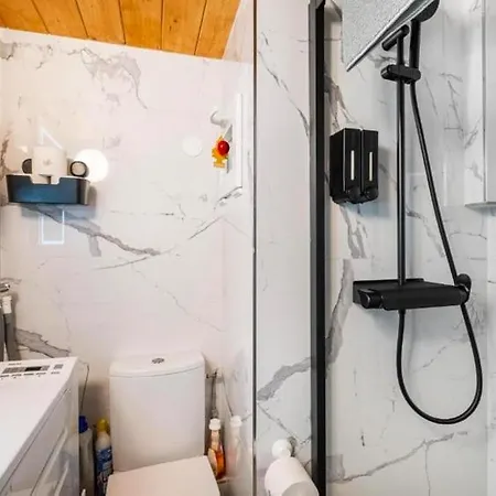 The Cozy Corner Of Amelie * Nice